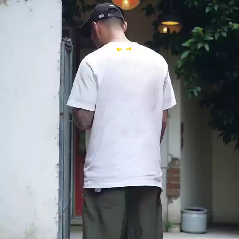 Google。 White Le - Short Sleeve T-Shirt